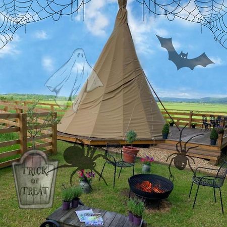 Burtree House & Retreats Tipi With Secluded Hot Tub Hotel Thirkleby Eksteriør billede