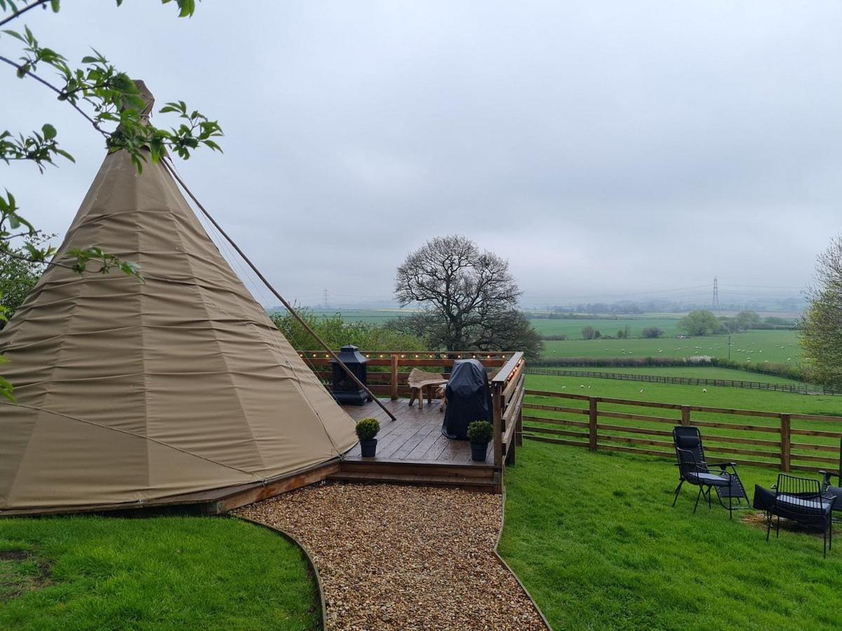 Burtree House & Retreats Tipi With Secluded Hot Tub Hotel Thirkleby Eksteriør billede