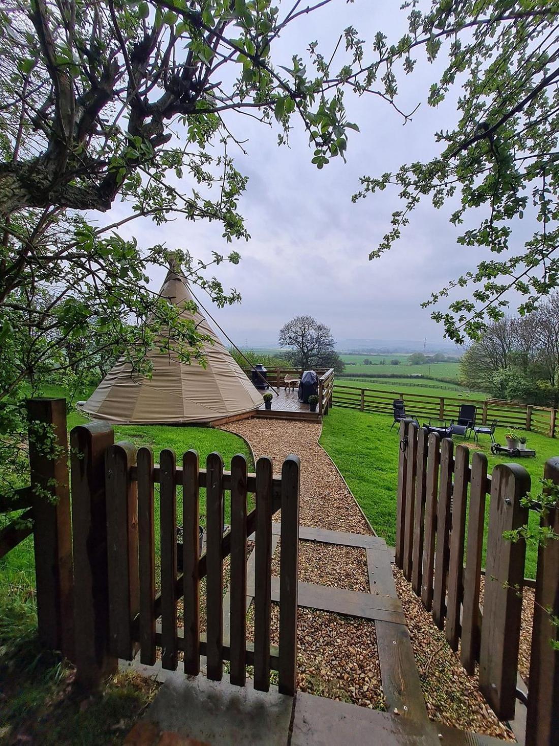 Burtree House & Retreats Tipi With Secluded Hot Tub Hotel Thirkleby Eksteriør billede