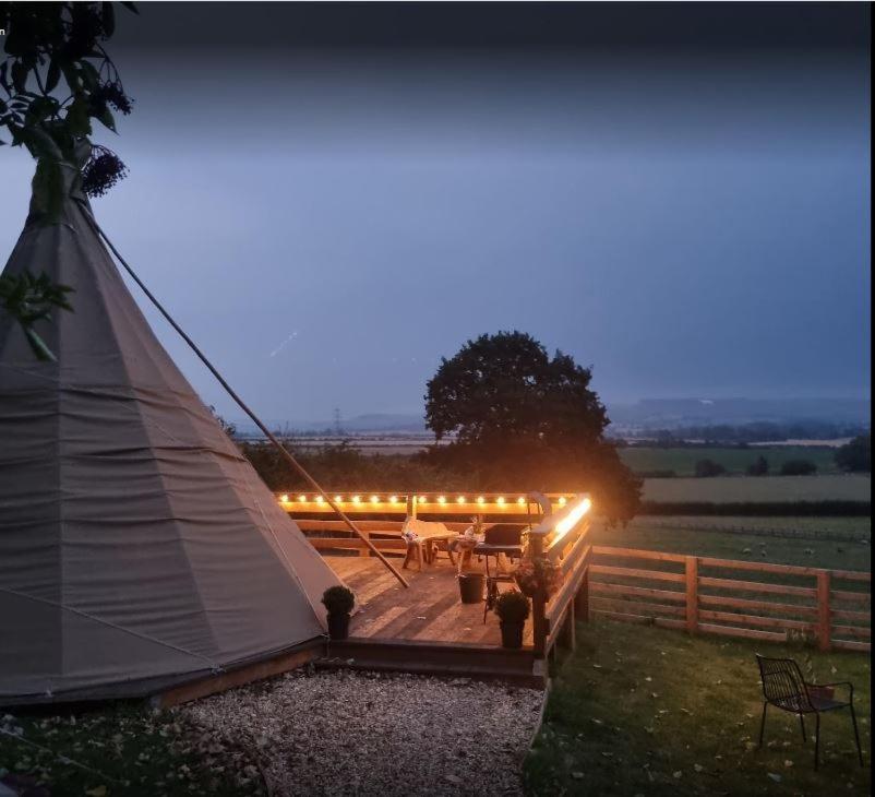 Burtree House & Retreats Tipi With Secluded Hot Tub Hotel Thirkleby Eksteriør billede